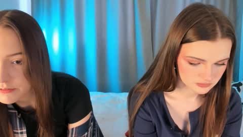 Snapshot of francessmason chatting on 02-08-26, 11:35 Marybrown eye Katy gray eye online show from 02-08-26, 11:35