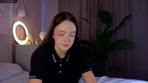 Snapshot of francessmason chatting on 03-04-26, 06:08 Marybrown eye Katy gray eye online show from 03-04-26, 06:08