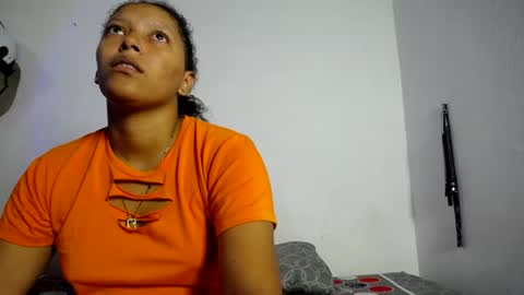 francihot4 online show from 06-17-26, 02:03
