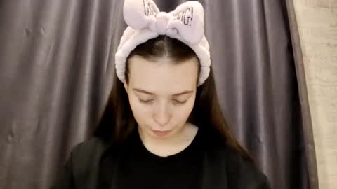 Lina online show from 01-06-26, 09:24