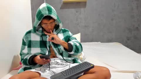 Snapshot of franco_demons_ chatting on 12-15-24, 10:07 Franco online show from 12-15-24, 10:07