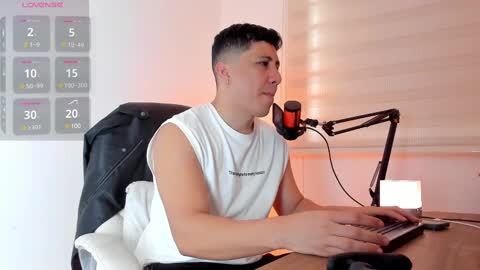 Snapshot of francodelacruz chatting on 02-18-25, 06:26 Francum online show from 02-18-25, 06:26