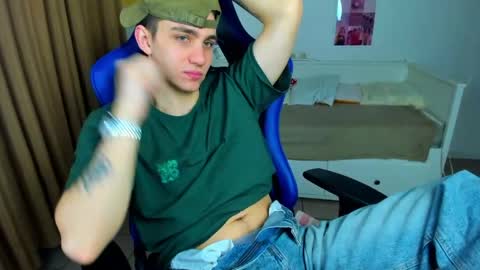 Frank online show from 03-25-26, 05:02