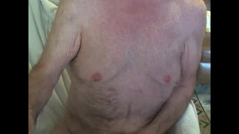 Snapshot of frankdr2 chatting on 05-25-26, 05:30 Frank online show from 05-25-26, 05:30