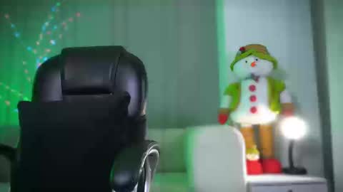 Snapshot of frankfarrellx chatting on 11-14-25, 11:02 Frank Farrell. Hey remember to give me a thumbs up Ty online show from 11-14-25, 11:02