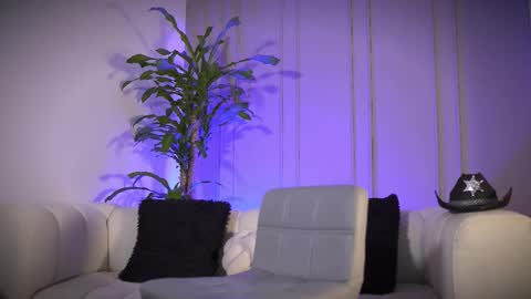 Frank Farrell. Hey remember to give me a thumbs up Ty online show from 03-24-26, 11:10