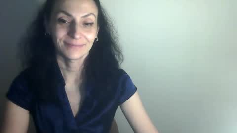 frankieteasing online show from 12-31-24, 09:28