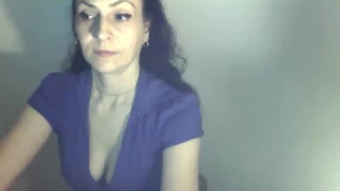 frankieteasing online show from 01-11-25, 04:25