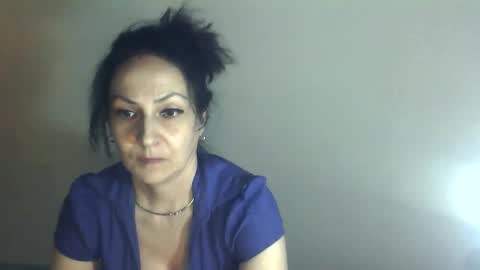 Snapshot of frankieteasing chatting on 05-17-26, 06:04 frankieteasing online show from 05-17-26, 06:04
