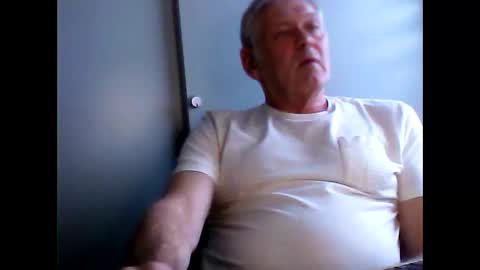 frannkboy61 online show from 04-16-26, 06:30