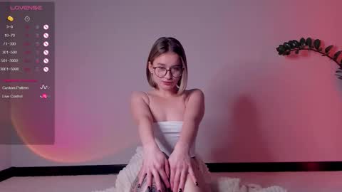 Snapshot of frannpalmer chatting on 11-26-25, 03:24 Frann online show from 11-26-25, 03:24