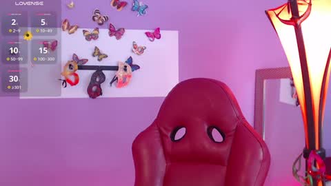 Snapshot of fransheskarossi chatting on 01-12-25, 03:57 Fransheska online show from 01-12-25, 03:57