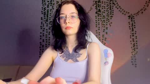 Snapshot of frau_basted chatting on 03-10-25, 09:51 mistress Bastet and mintcola online show from 03-10-25, 09:51