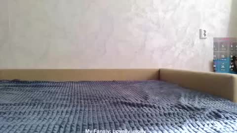 Snapshot of frauchocolate chatting on 09-12-25, 09:31 Alice online show from 09-12-25, 09:31