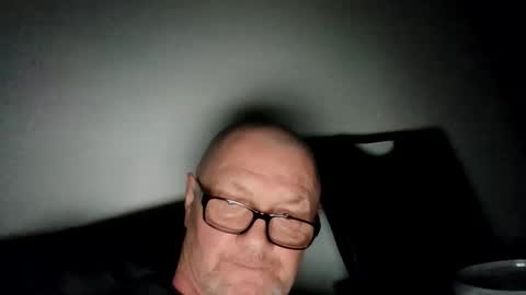 Snapshot of frauenfeind1 chatting on 02-04-26, 07:14 Wolfi online show from 02-04-26, 07:14