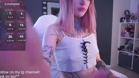Asya UwU   online show from 05-15-26, 06:26