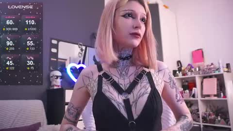 Asya UwU   online show from 05-28-26, 09:12