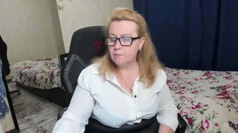 FrauMartha online show from 03-26-26, 06:13