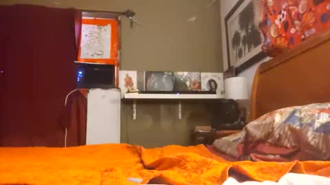 Snapshot of freakeazy chatting on 02-18-26, 07:10 freakeazy online show from 02-18-26, 07:10