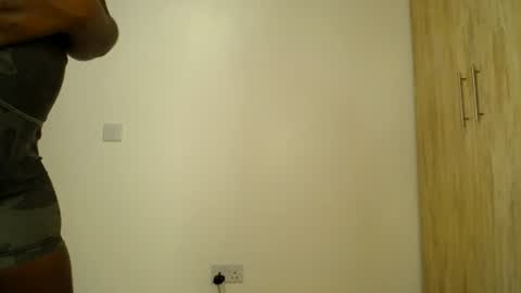 Snapshot of freaky_ass chatting on 07-17-26, 10:36 Berry online show from 07-17-26, 10:36