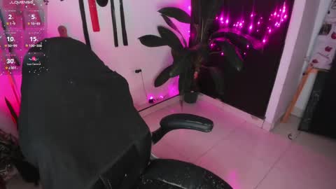 Lia Gomez online show from 04-11-26, 12:26