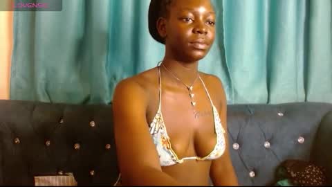 Snapshot of freaky_shamzzy chatting on 10-22-25, 02:50 shamika online show from 10-22-25, 02:50