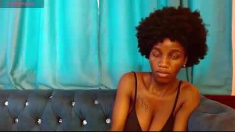 Snapshot of freaky_shamzzy chatting on 10-31-25, 05:41 shamika online show from 10-31-25, 05:41