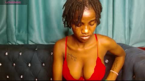 Snapshot of freaky_shamzzy chatting on 11-02-25, 07:27 shamika online show from 11-02-25, 07:27