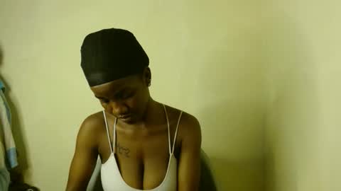 Snapshot of freaky_shamzzy chatting on 01-13-26, 01:38 shamika online show from 01-13-26, 01:38