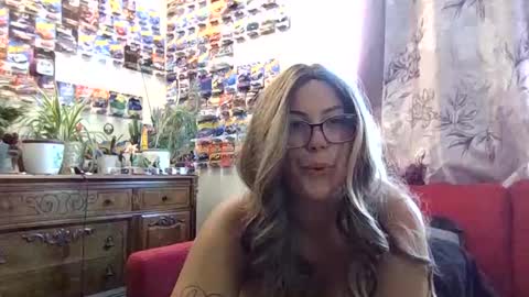 Snapshot of freakydreama chatting on 06-08-26, 06:19 FreakyDreama online show from 06-08-26, 06:19