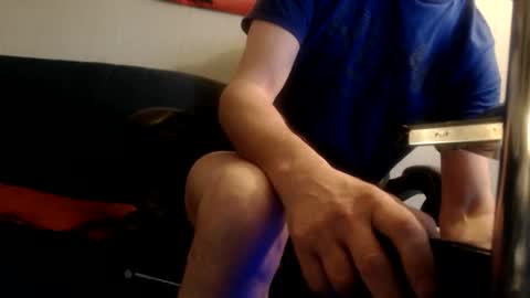 Snapshot of fred1051 chatting on 12-21-25, 07:59 yo online show from 12-21-25, 07:59