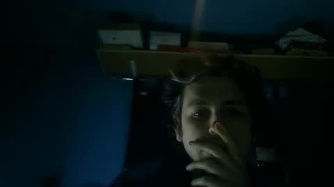 Snapshot of fred271993 chatting on 01-14-25, 12:22 Britishbum online show from 01-14-25, 12:22