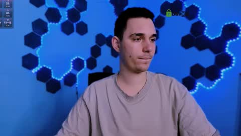 Snapshot of fred_strong chatting on 12-15-25, 08:24 Freddy online show from 12-15-25, 08:24