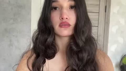 Mia online show from 07-28-26, 03:13