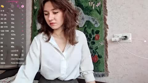 Mia online show from 03-29-26, 08:14