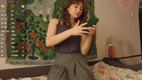 Mia online show from 04-13-26, 08:20