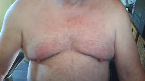 Snapshot of free_amos chatting on 07-25-26, 01:04 free_amos online show from 07-25-26, 01:04
