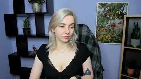 Anne online show from 05-25-26, 06:19