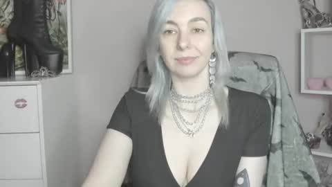 Anne online show from 07-21-26, 06:38