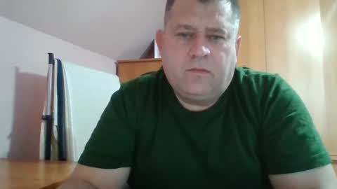 Snapshot of freeboy80180 chatting on 12-19-24, 07:07 freeboy80180 online show from 12-19-24, 07:07