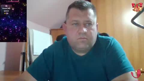 Snapshot of freeboy80180 chatting on 01-18-25, 06:10 freeboy80180 online show from 01-18-25, 06:10