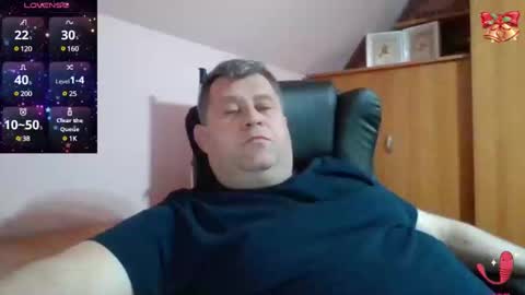 Snapshot of freeboy80180 chatting on 02-06-25, 04:03 freeboy80180 online show from 02-06-25, 04:03