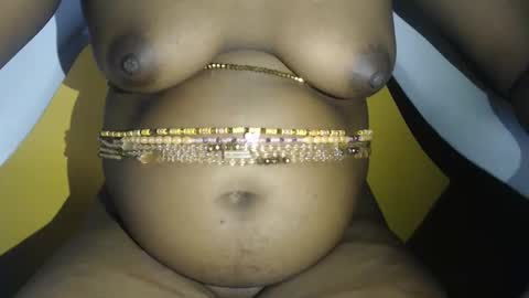 Snapshot of freelady1011 chatting on 02-10-26, 03:27 babyyo online show from 02-10-26, 03:27