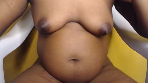 Snapshot of freelady1011 chatting on 03-08-26, 08:12 babyyo online show from 03-08-26, 08:12