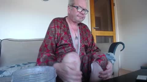 Snapshot of freespirt59 chatting on 12-09-24, 10:32 freespirt59 online show from 12-09-24, 10:32