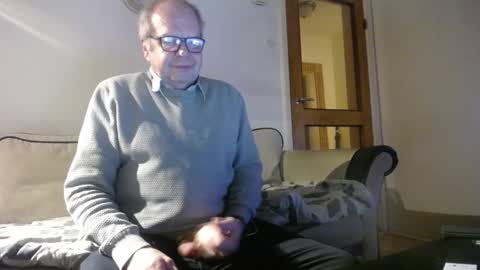 Snapshot of freespirt59 chatting on 12-11-24, 05:37 freespirt59 online show from 12-11-24, 05:37