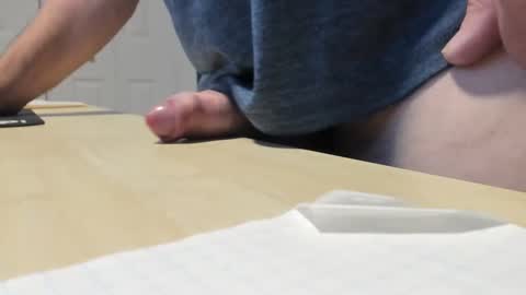 Snapshot of frenenoir chatting on 09-25-25, 03:05 BlackAsh online show from 09-25-25, 03:05