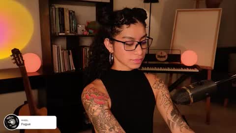 Snapshot of fresatanica chatting on 09-29-25, 05:12 Vale online show from 09-29-25, 05:12