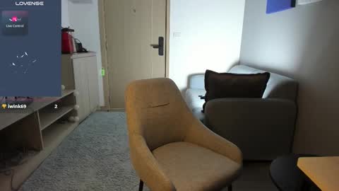 Snapshot of fresh_b1ood chatting on 11-04-25, 07:24 Alex or Andrzej online show from 11-04-25, 07:24