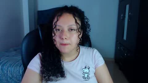 Louise  online show from 07-23-26, 01:58